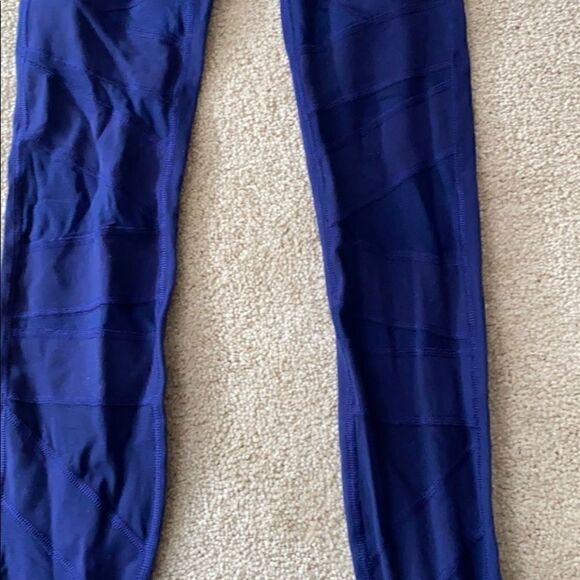 Lululemon tech mesh size 2 blue high rise legging - Picture 2 of 4